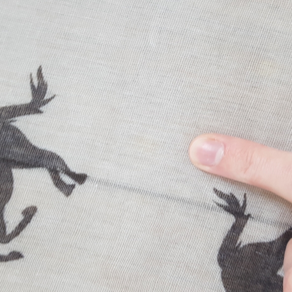 Bundle of two semi semi sheer rectangle scarves - Picture 4 of 7